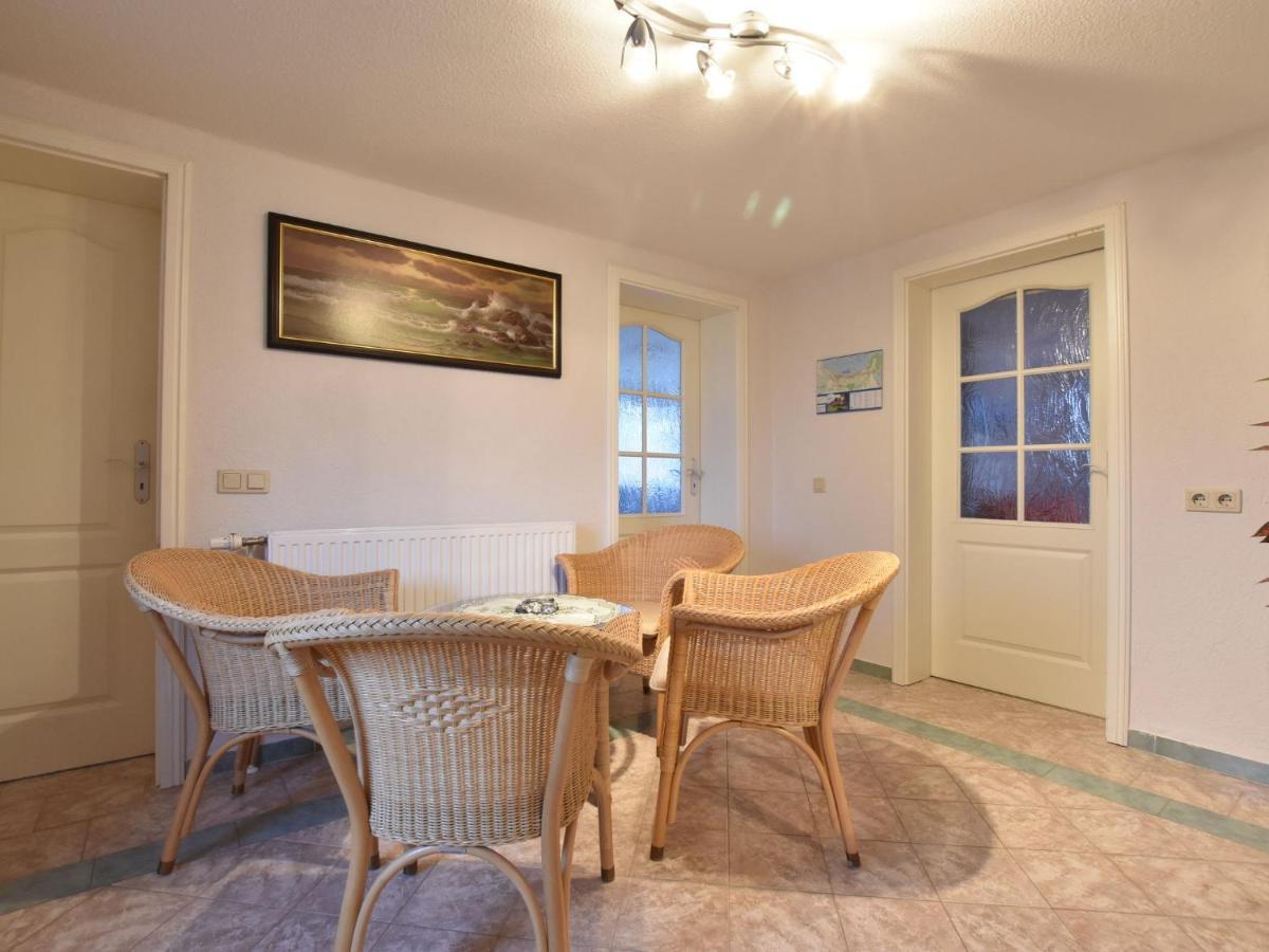 Classy Apartment In Boltenhagen With Terrace エクステリア 写真